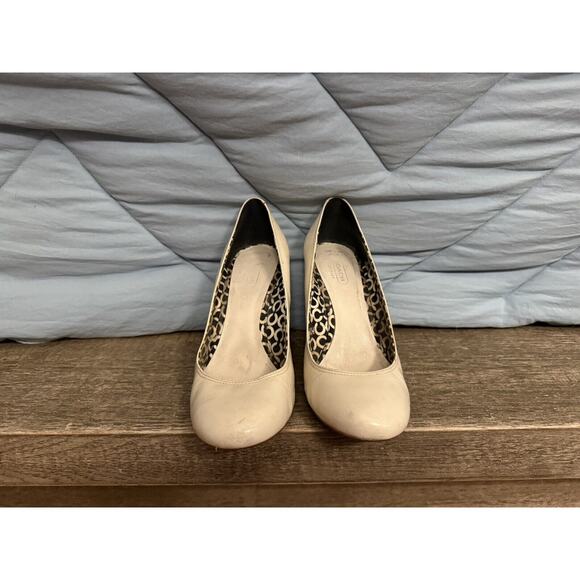 Coach Shoes - Coach Dorelle Soft Patent Heels Cream Women's size 7B